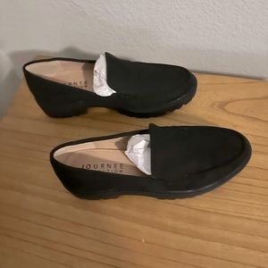 Journey Collection suede shoes